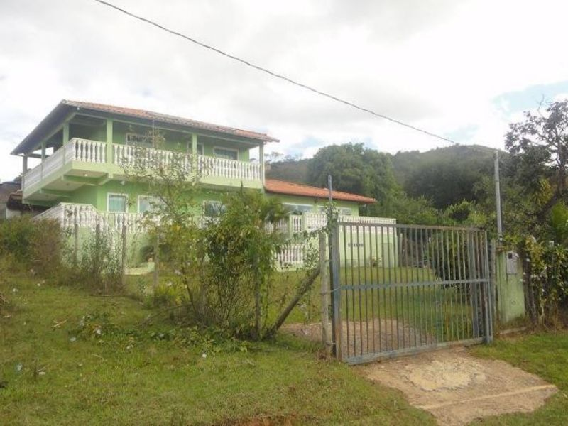 Casa - Esmeraldas - MG