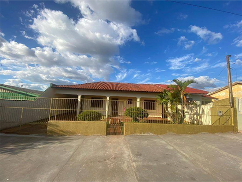 Casa - Goioerê - PR