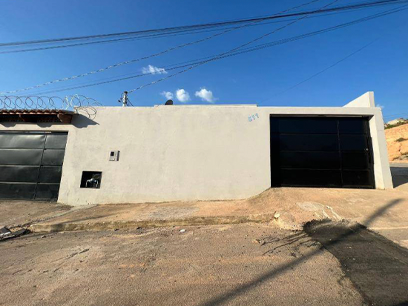 Casa - Nova Serrana - MG