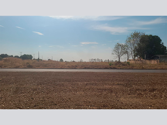 Terreno - Carlinda - MT - Comercial,Rural,Residencial - Carlinda/MT. Loteamento Carlinda Empresarial. Avenida Perimetral sn (in loco) (Lote 07 da Quadra E-02). Terreno com área superficial de 4.443,44m². Matrícula 24.814 do RI da Comarca de Alta Floresta/MT. - leilão extrajudicial - Não informado BR - lance mínimo R$ 650.000