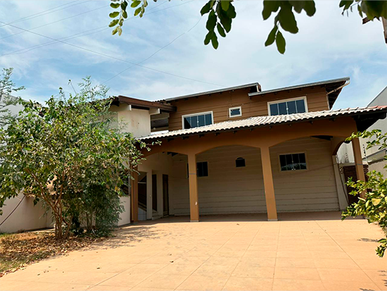 Casa - Matupá - MT - Comercial,Rural,Residencial - Matupá/MT. Bairro Zona Habitacional 1. Rua 02 H, sn (Lote 04 da Quadra 05). Casa. Áreas: construída 244,60m² e terreno 459,66m². Matrícula 4.520 do 1º RI local. - leilão extrajudicial - Não informado BR - lance mínimo R$ 850.000