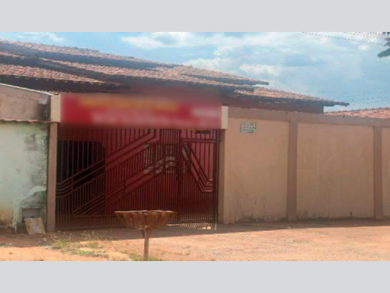 Casa - Trindade - GO - Residencial - Trindade/GO. Loteamento Setor Cristina. Avenida Paris sn. (Lote 10 da Quadra 06) Casa. Áreas: construída 238,10m² e terreno 360,00m². Matrícula 13.379 do RI Local. - leilão extrajudicial - Não informado BR - lance mínimo R$ 172.000