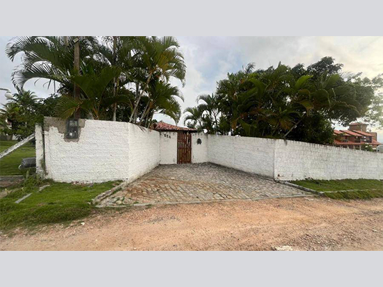 Casa - Gravatá - PE - Comercial,Residencial - Rua Jose Antonio Vieira, 224, Ebenezer, Gravatá, PE, 55640820. Casa, Padrão, Ocupado, 2 vaga(s) de garagem. Área(s): 2000 m² de área terreno, 175,45 m² de área construída, 175,45 m² de área privativa. Matrícula(s): 5398. Cartório: 1ºCRI GRAVATÁ. Inscrição da Prefeitura: 01.07.009.02.0160.001. A ARREMATAÇÃO NÃO CONTEMPLA BENS MÓVEIS, VEÍCULOS E QUAISQUER OBJETOS QUE EVENTUALMENTE APAREÇAM NAS IMAGENS. - leilão extrajudicial - Não informado BR - lance mínimo R$ 393.600