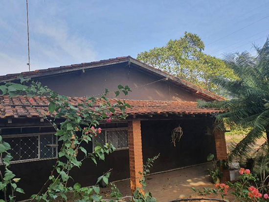 Casa - Guaiçara - SP - Comercial,Residencial - Avenida Francisco Caldas, 276, Saude, Guaiçara, SP, 16434526. Casa, Padrão, Ocupado, 1 vaga(s) de garagem. Área(s): 2320 m² de área total, 2320 m² de área terreno, 367,76 m² de área construída. Matrícula(s): 16.031. Cartório: 1 CRI DE LINS. Inscrição da Prefeitura: 03011010. A ARREMATAÇÃO NÃO CONTEMPLA BENS MÓVEIS, VEÍCULOS E QUAISQUER OBJETOS QUE EVENTUALMENTE APAREÇAM NAS IMAGENS. - leilão extrajudicial - Não informado BR - lance mínimo R$ 189.952