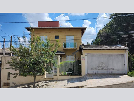 Casa - Indaiatuba - SP - Comercial,Residencial - Rua João Camillo Bueno, 108, Jardim Regente, Indaiatuba, SP, 13336345. Casa, Padrão, Ocupado. Área(s): 394,06 m² de área terreno, 298,89 m² de área construída. Matrícula(s): 79.777. Cartório: CRI INDAIATUBA. Inscrição da Prefeitura: 5128.3840.0-4. A ARREMATAÇÃO NÃO CONTEMPLA BENS MÓVEIS, VEÍCULOS E QUAISQUER OBJETOS QUE EVENTUALMENTE APAREÇAM NAS IMAGENS. - leilão extrajudicial - Não informado BR - lance mínimo R$ 321.010