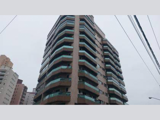 Apartamento - Praia Grande - SP - Comercial,Residencial - Avenida Brasil, 921, Apato 101 Duplex, Condominio Residencial Shangrillá, Boqueirão, Praia Grande, SP, 11701090. Apartamento, Padrão, Ocupado, 1 vaga(s) de garagem. Área(s): 513,47 m² de área construída, 513,47 m² de área privativa, 400,18 m² de área comum. Matrícula(s): 115.881. Cartório: 1° CRI DE PRAIA GRANDE. Inscrição da Prefeitura: 2020706600901019. A ARREMATAÇÃO NÃO CONTEMPLA BENS MÓVEIS, VEÍCULOS E QUAISQUER OBJETOS QUE EVENTUALMENTE APAREÇAM NAS IMAGENS. - leilão extrajudicial - Não informado BR - lance mínimo R$ 2.110.000