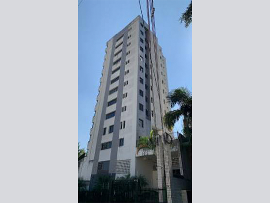 Apartamento - São Paulo - SP - Comercial,Residencial - Rua: Francisco Marcondes Vieira, 435, Apto: 07 Localizado No 7º Andar Do Edifício London, Lar São Paulo, São Paulo, SP, 05639090. Apartamento, Padrão, Ocupado, 4 vaga(s) de garagem. Área(s): 202,44 m² de área construída, 202,44 m² de área privativa, 135,49 m² de área comum. Matrícula(s): 144.991. Cartório: 18º CRI SÃO PAULO. Inscrição da Prefeitura: 17127200687. A ARREMATAÇÃO NÃO CONTEMPLA BENS MÓVEIS, VEÍCULOS E QUAISQUER OBJETOS QUE EVENTUALMENTE APAREÇAM NAS IMAGENS. - leilão extrajudicial - Não informado BR - lance mínimo R$ 968.000