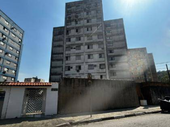 Apartamento - Santos - SP - Comercial,Residencial - Rua Maria Mercedes Fea, 268, Edificio Boraceia Do Condominio Praias De Santos Apto 74 Bloco 20, Saboo, Santos, SP, 11085100. Apartamento, Padrão, Ocupado, 1 vaga(s) de garagem. Área(s): 57,73 m² de área construída, 57,73 m² de área privativa, 10,14 m² de área comum. Matrícula(s): 64.355. Cartório: 1º CRI DE SANTOS. Inscrição da Prefeitura: 23.019.207.512. A ARREMATAÇÃO NÃO CONTEMPLA BENS MÓVEIS, VEÍCULOS E QUAISQUER OBJETOS QUE EVENTUALMENTE APAREÇAM NAS IMAGENS. - leilão extrajudicial - Não informado BR - lance mínimo R$ 204.800