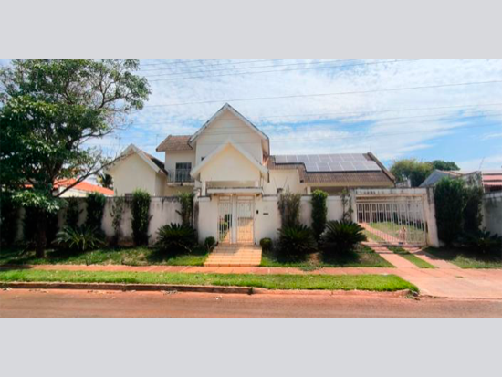 Casa - Itumbiara - GO - Residencial,Comercial - Itumbiara/GO. Bairro Vila Residencial Furnas. Avenida Real Grandeza, 05 (Lote 04 da Quadra 10). Casa. Áreas: construída 111,70m² e terreno 1.343 ,70m². Matrícula 18805 (CNM 026047.2.0018805-92) do 2º RI Local. - leilão extrajudicial - Não informado BR - lance mínimo R$ 1.938.000