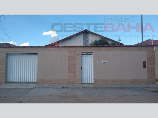 Casa - Santa Maria da Vitória - BA - Comercial,Residencial - Emilio Marques, 200, Parque De Exposicao, Santa Maria Da Vitória, BA, 47640000. Casa, Padrão, Ocupado. Área(s): 312 m² de área terreno, 187,05 m² de área construída. Matrícula(s): 13.793. Cartório: CRI DE SANTA MARIA DA VITORIA. Inscrição da Prefeitura: 01. 03.033.0173.001. A ARREMATAÇÃO NÃO CONTEMPLA BENS MÓVEIS, VEÍCULOS E QUAISQUER OBJETOS QUE EVENTUALMENTE APAREÇAM NAS IMAGENS. - leilão extrajudicial - Não informado BR - lance mínimo R$ 280.440