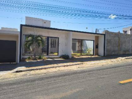 Casa - Caldas Novas - GO - Comercial,Residencial - Rua 5, 110, Estância Itaguaí, Caldas Novas, GO, 75682008. Casa, Padrão, Ocupado. Área(s): 300 m² de área terreno, 190,44 m² de área construída. Matrícula(s): 128.562. Cartório: CRI DE CALDAS NOVAS. Inscrição da Prefeitura: 1.24.00003.0001I.1.24/ CCI: 903586. A ARREMATAÇÃO NÃO CONTEMPLA BENS MÓVEIS, VEÍCULOS E QUAISQUER OBJETOS QUE EVENTUALMENTE APAREÇAM NAS IMAGENS. - Não informado BR - lance mínimo R$ 575.320