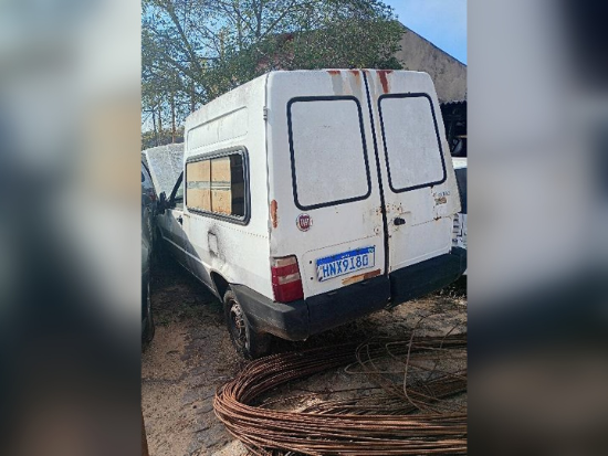 Fiat Fiorino REVESCAP AMBUL SR 2010 2011 Gas/Alc - Camionetas,Automóveis,Caminhões,Agrícolas - Máquinas e Implementos,Motos,Trator de Rodas,Ônibus - Rua Riachuelo CACHOEIRA DO SUL RS - lance mínimo R$ 9.000