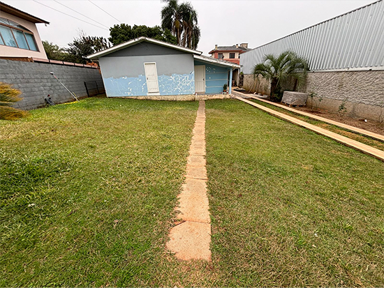 Casa - Ronda Alta - RS - Terreno Rural,Comercial,Industrial,Residencial,Terreno,Rural,Terreno Urbano - Ronda Alta/RS. Centro. Rua Alfredo Baldissarella, 89 (Lote 18 da Quadra L). Casa. Áreas: construída 42,21m² e terreno 560,00m². Matrícula 2.302 do RI local. Obs.: Regularizações e encargos perante os órgãos competentes, correrão por conta do(a) comprador(a). A responsabilidade de eventual levantamento topográfico e memorial descritivo do terreno, serão por conta do(a) comprador(a). Desocupado. Eventual desocupação por conta do(a) comprador(a). (AF). - leilão extrajudicial - Não informado BR - lance mínimo R$ 175.000