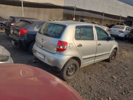 Volkswagen Fox 1.6 PLUS 2006 2006 Gas/Alc - Automóveis,Motos,Camionetas,Caminhões - leilão extrajudicial - Avenida São João ITAÚNA MG - lance mínimo R$ 7.100