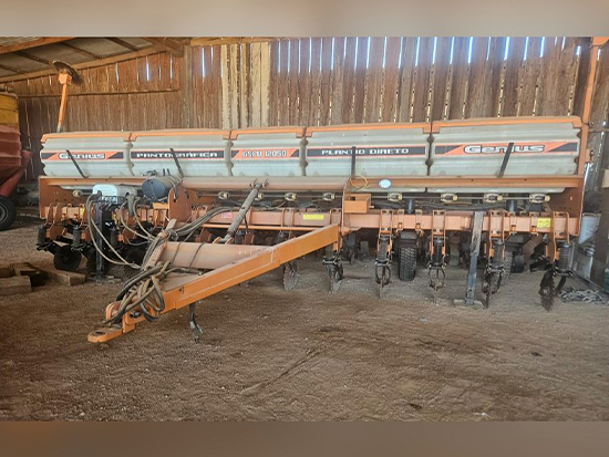 PLANTADEIRA DE ARRASTO SEMEADORA ADUBADORA - Automóveis,Motos,Camionetas,Caminhões,Agrícolas - Máquinas e Implementos - leilão extrajudicial - Av. Tancredo Neves COLÍDER MT - lance mínimo R$ 162.000