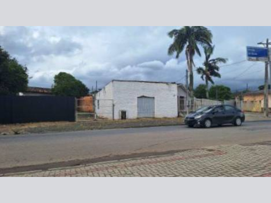 Terreno - Criciúma - SC - Residencial,Comercial - Avenida Dos Italianos, 1892, São Francisco, Criciúma, SC, 88805505. Lote, Padrão, Ocupado. Área(s): 405 m² de área terreno. Matrícula(s): 3.281. Cartório: 1º CRI DE CRICIÚMA. Inscrição da Prefeitura: 0.029.022.0700.007.1 / 9085.  A ARREMATAÇÃO NÃO CONTEMPLA BENS MÓVEIS, VEÍCULOS E QUAISQUER OBJETOS QUE EVENTUALMENTE APAREÇAM NAS IMAGENS. - leilão extrajudicial - Não informado BR - lance mínimo R$ 149.000