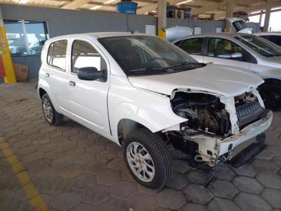 Fiat Uno ATTRACTIVE 1.0E 2017 2017 Gas/Alc - Automóveis,Caminhões,Camionetas,Ônibus,Motos - Rua Angelo José da Silva TIJUCAS SC - lance mínimo R$ 14.800
