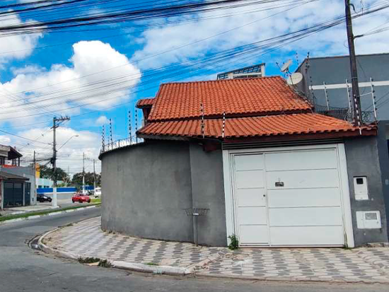 Leilão de Casa - Suzano - SP - Residencial - Suzano/SP. Loteamento Jardim Quaresmeira II. Rua Benedicto de Ávila, 250 (Lote 01 da Quadra H). Casa. Áreas: construída 302,02m² e terreno 207 ,62m². Matrícula 63.866 do RI local. Imóvel em Não informado/BR - Lance Inicial R$ 2.098.983 - Extrajudicial