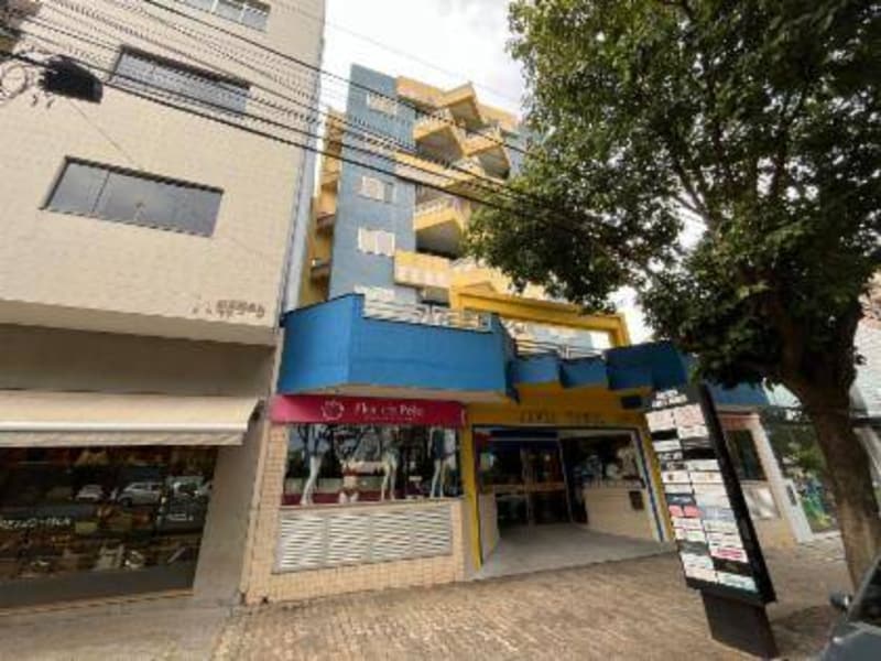 Loja - Umuarama - PR, localizado em Umuarama - PR, bairro Zona Iii