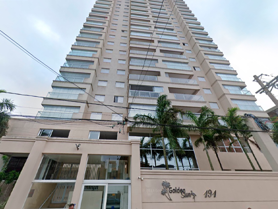 Leilão de Apartamento - Guarujá - SP - Comercial,Residencial - Guarujá/SP. Loteamento João Batista Julião. Rua Bandeirantes, 191. Apartamento 83 (8° pavimento do Bloco B) e duas vagas de garagem. Condomínio Residencial Golden Sun. Áreas: privativa 67,11000m² e fração ideal 0,39840%. Matrícula 113818 (CNM 120469.2.0113818-67) do RI local. Imóvel em Não informado/BR - Lance Inicial R$ 923.355 - Extrajudicial