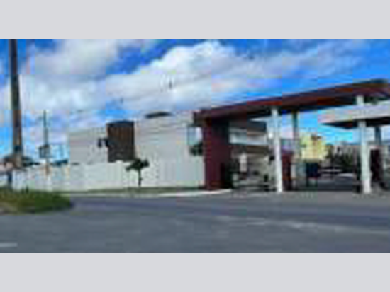 Leilão de Terreno - Maceió - AL - Residencial - Maceió/AL. Bairro Tabuleiro do Martins. Rua D, 285 (in loco) (Lote 18 da Quadra “D”). Condomínio Jardim América. Terreno com área superficial de 240,00m². Matrícula 95.091 (CNM: 001735.2.0095091-88) do 1º RI local. Imóvel em Não informado/BR - Lance Inicial R$ 285.000 - Extrajudicial