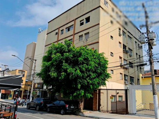 Leilão de Apartamento - São Paulo - SP  - Terreno Urbano,Comercial,Rural,Residencial - Localização do imóvel: São Paulo/SP. Bairro Ipiranga. Rua Moreira de Godoy, 664. Apartamento 4 (1º andar ou 2º pavimento) e Box 04. Edifício São Romualdo. Áreas: privativa 67,89m² (apartamento) e 9,45m² (box) e frações ideais: 16,03 (apartamento) e 3,56 (box). Matrícula 49.821 (apartamento) e 49.822 (box) do 6º RI local. Imóvel em do imóvel: São Paulo/664. APARTAMENTO 4 (1º ANDAR OU 2º PAVIMENTO) E BOX 04. - Lance Inicial R$ 312.040