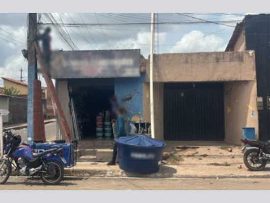 Leilão de Prédio - zé Doca - MA - Rural,Comercial,Residencial,Outros - Zé Doca/MA. Centro. Avenida Cel. Stanley Fortes Batista, 666 (in loco). Prédio. Áreas: construída 180,00m² e terreno 584,80m². Matrícula 402 do 1º RI local. Imóvel em Não informado/BR - Lance Inicial R$ 127.000 - Extrajudicial