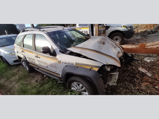 Leilão de Automóvel
Placa Imóvel em R. Pinto Bandeira/SANTA MARIA RS - Lance Inicial R$ 3.700