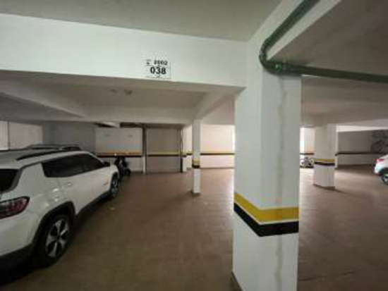 Apartamento com dupla vaga de garagem em Balneário Camboriú - SC - Residencial - Balneário Camboriú/SC. Bairro dos Pioneiros. Rua Miguel Matte, 252. Apartamento 2002 e Vaga de Garagem Dupla 38/38A. Edifício Residencial e Comercial Torre de Lyon. Áreas: privativa 139,60m² (apartamento) 25,00m² (Vaga) e frações ideais de 1,0789% (apartamento), 0,1979% (Vaga). Matrículas 106.216 (apartamento) e 106.323 (Vaga) 1º RI local. - Não informado BR - lance mínimo R$ 1.950.000