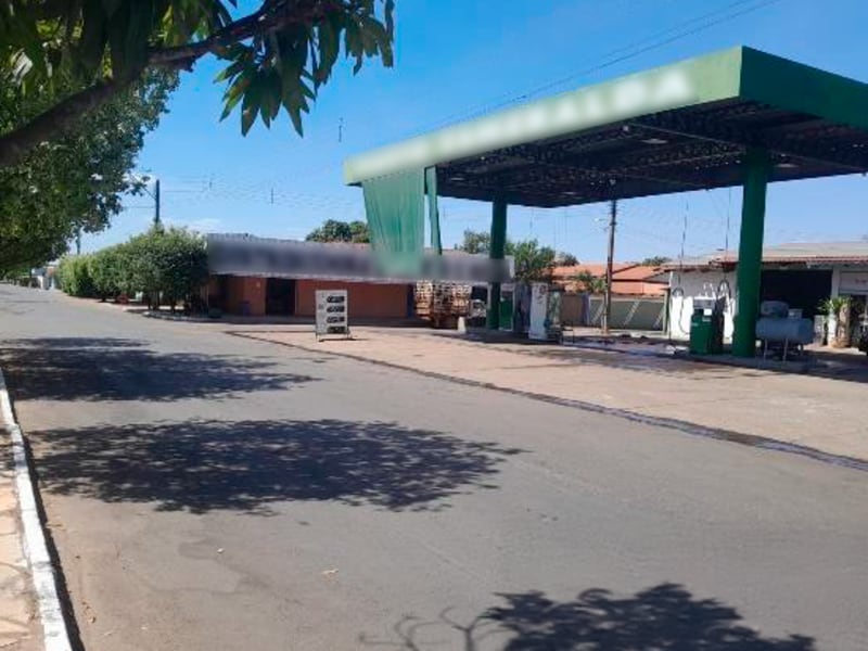 Prédio Comercial - Campos Verdes - GO, localizado em Campos Verdes - GO, bairro Loteamento Parque das Esmeraldas