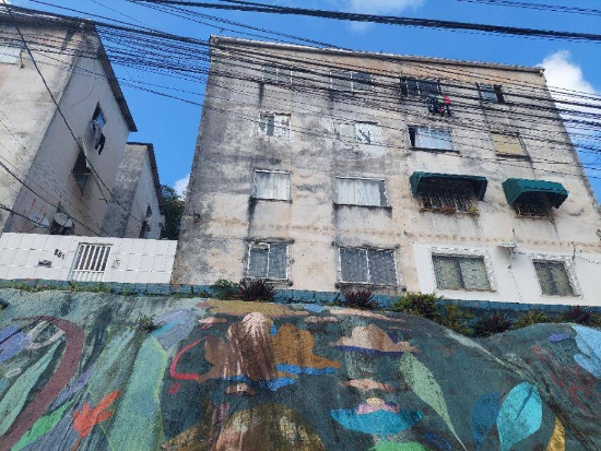 Apartamento - Salvador - BA - Residencial,Comercial - Rua Professor Milton Santos, 281, Vale Dos Lagos Apto 03 - Bloco 09, Canabrava, Salvador, BA, 41250441. Apartamento, Padrão, Ocupado. Área(s): 50,51 de área terreno, 45,42 de área construída, 45,42 de área privativa, 5,09 de área comum. Matrícula(s): 27. 648. Cartório: 2º CRI SALVADOR. Inscrição da Prefeitura: 315930-2.  A ARREMATAÇÃO NÃO CONTEMPLA BENS MÓVEIS, VEÍCULOS E QUAISQUER OBJETOS QUE EVENTUALMENTE APAREÇAM NAS IMAGENS. - leilão extrajudicial - Não informado BR - lance mínimo R$ 78.000