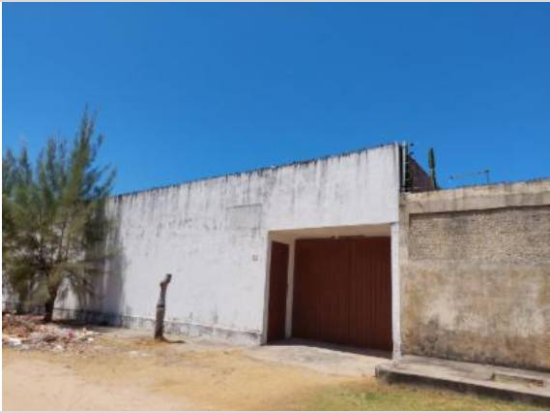Casa - Aquiraz - CE - Residencial,Comercial - Rua Lucila Pereira Studart, S/N, Distrito De Jacaúna, Praia Do Presídio, Aquiraz, CE, 61700000. Casa, Padrão, Ocupado. Área(s): 450 m² de área terreno, 207,13 m² de área construída. Matrícula(s): 12.109. Cartório: 3º CRI AQUIRAZ. Inscrição da Prefeitura: 0000008113.  A ARREMATAÇÃO NÃO CONTEMPLA BENS MÓVEIS, VEÍCULOS E QUAISQUER OBJETOS QUE EVENTUALMENTE APAREÇAM NAS IMAGENS. - leilão extrajudicial - Não informado BR - lance mínimo R$ 383.800