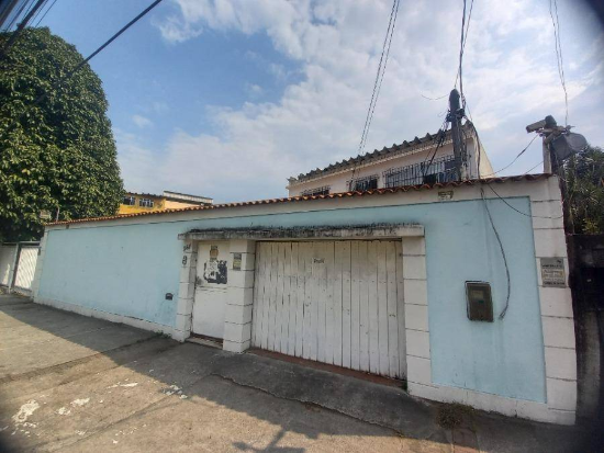 Casa - Rio de Janeiro - RJ - Residencial,Comercial - Estrada Da Soca, 261, Taquara, Rio De Janeiro, RJ, 22723425. Casa, Padrão, Ocupado, 3 vaga(s) de garagem. Área(s): 450 m² de área total, 450 m² de área terreno, 420 m² de área construída. Matrícula(s): 134.482. Cartório: 9 CRI DO RIO DE JANEIRO. Inscrição da Prefeitura: 0783972-3.  A ARREMATAÇÃO NÃO CONTEMPLA BENS MÓVEIS, VEÍCULOS E QUAISQUER OBJETOS QUE EVENTUALMENTE APAREÇAM NAS IMAGENS. - Não informado BR - lance mínimo R$ 541.800