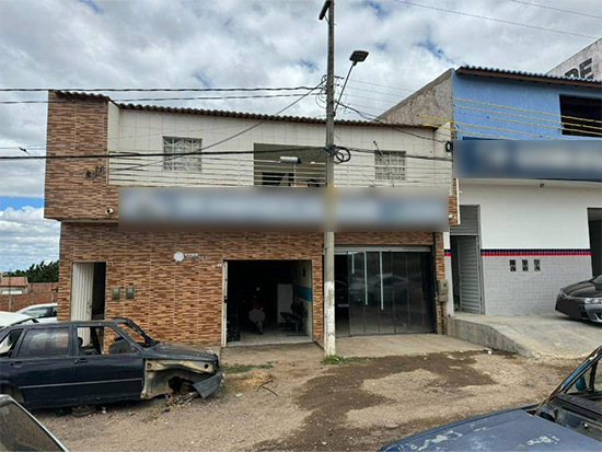 Casa - Cabrobó - PE - Residencial,Comercial - Av Dr Nilo Coelho, 50A, Centro, Cabrobó, PE, 56180000. Casa, Padrão, Ocupado. Área(s): 237,22 m² de área construída, 237,22 m² de área privativa. Matrícula(s): 6.590. Cartório: 1º CRI CABROBO. Inscrição da Prefeitura: 000012490.  A ARREMATAÇÃO NÃO CONTEMPLA BENS MÓVEIS, VEÍCULOS E QUAISQUER OBJETOS QUE EVENTUALMENTE APAREÇAM NAS IMAGENS. - leilão extrajudicial - Não informado BR - lance mínimo R$ 147.635