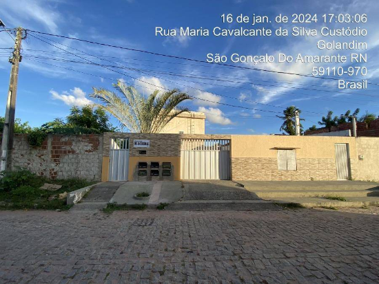 Casa - São Gonçalo do Amarante - RN - Residencial,Comercial - Rua Maria Cavalcante Da Silva Custodio, 145, Lote 32 Casa 3 - Vila Paraiso, Olho Dagua, São Gonçalo Do Amarante, RN, 59295333. Casa, Em condomínio, Ocupado, 1 vaga(s) de garagem. Área(s): 64,37 m² de área construída, 64,37 m² de área privativa, 0,76 m² de área comum. Matrícula(s): 43.047. Cartório: 1º CRI SÃO GONÇALO DO AMARANTE. Inscrição da Prefeitura: 5.0001.029.01.0042.0003.5. A ARREMATAÇÃO NÃO CONTEMPLA BENS MÓVEIS, VEÍCULOS E QUAISQUER OBJETOS QUE EVENTUALMENTE APAREÇAM NAS IMAGENS. - leilão extrajudicial - Não informado BR - lance mínimo R$ 99.400