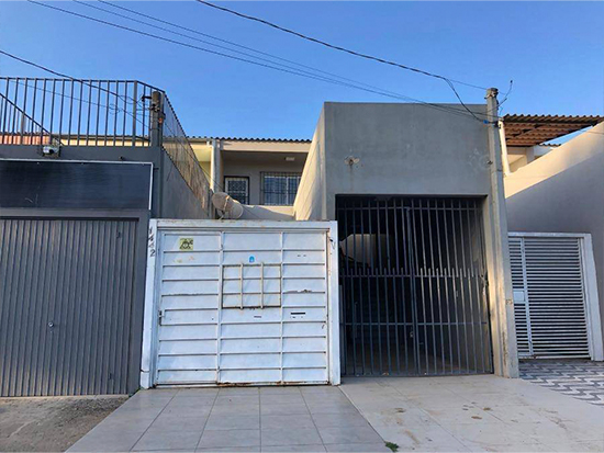 Apartamento - Uruguaiana - RS - Residencial,Comercial - Rua Estilac Leal, 1442, Apartamento 201, Cabo Luís Quevedo, Uruguaiana, RS, 97503830. Apartamento, Padrão, Ocupado. Área(s): 132 m² de área construída, 80,97 m² de área privativa. Matrícula(s): 37.758. Cartório: CRI DE URUGUAIANA. Inscrição da Prefeitura: 49916-0.  A ARREMATAÇÃO NÃO CONTEMPLA BENS MÓVEIS, VEÍCULOS E QUAISQUER OBJETOS QUE EVENTUALMENTE APAREÇAM NAS IMAGENS. - leilão extrajudicial - Não informado BR - lance mínimo R$ 134.400