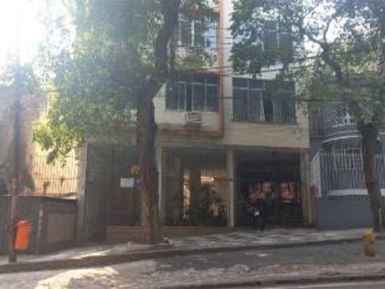 Apartamento - Rio de Janeiro - RJ - Residencial,Comercial - Avenida Paulo De Frontin, 751, Condominio Do Edificio Zurich Apto 602, Rio Comprido, Rio De Janeiro, RJ, 20261241. Apartamento, Padrão, Ocupado. Área(s): 66 m² de área construída. Matrícula(s): 6.561-2-M. Cartório: 7º CRI RIO DE JANEIRO. Inscrição da Prefeitura: 0299256-8.  A ARREMATAÇÃO NÃO CONTEMPLA BENS MÓVEIS, VEÍCULOS E QUAISQUER OBJETOS QUE EVENTUALMENTE APAREÇAM NAS IMAGENS. - leilão extrajudicial - Não informado BR - lance mínimo R$ 215.000