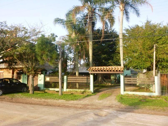 Casa - Pelotas - RS - Residencial,Comercial - Rua Novo Hamburgo, 448, Vila Residencial Balneário Santo Antonio, Laranjal, Pelotas, RS, 96090470. Casa, Padrão, Ocupado. Área(s):  450 m² de área terreno, 167 m² de área construída. Matrícula(s): 45. Cartório: 3º CRI PELOTAS. Inscrição da Prefeitura: 3025152.  A ARREMATAÇÃO NÃO CONTEMPLA BENS MÓVEIS, VEÍCULOS E QUAISQUER OBJETOS QUE EVENTUALMENTE APAREÇAM NAS IMAGENS. - Não informado BR - lance mínimo R$ 280.000