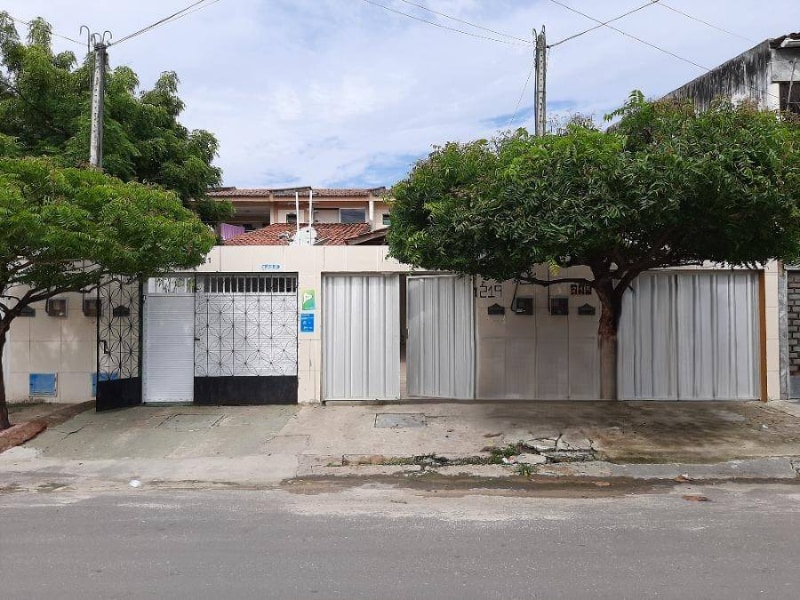 Casa - Fortaleza - CE, localizado em Fortaleza - CE, bairro Cidade dos Funcionários