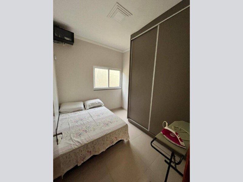 Casa - Unaí - MG, localizado em Unaí - MG, bairro Loteamento Curva do Rio