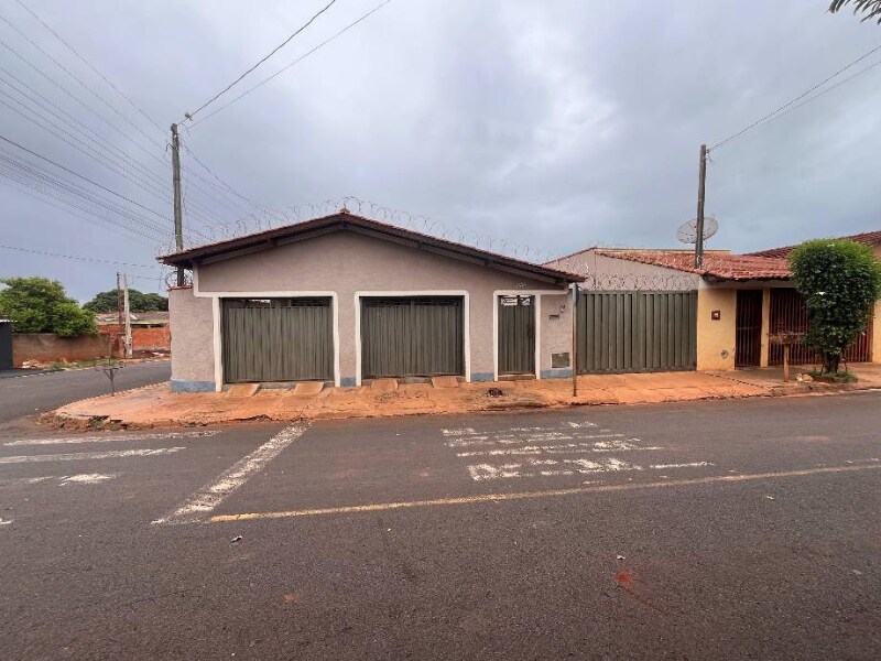 Casa - Aramina - SP, localizado em Aramina - SP, bairro Santo Antonio