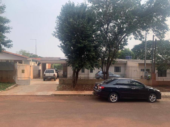 Casa - Campo Mourão - PR - Residencial,Comercial - Rua Porfirio Querino Pereira, 187, Loteamento Jardim Modelo, Jardim Modelo, Campo Mourão, PR, 87309406. Casa, Padrão, Ocupado, 1 vaga(s) de garagem. Área(s): 377 m² de área terreno, 99,3 m² de área construída. Matrícula(s): 26.651. Cartório: 1º CRI DE CAMPO MOURÃO. Inscrição da Prefeitura: 02.24.007.0117.001.  A ARREMATAÇÃO NÃO CONTEMPLA BENS MÓVEIS, VEÍCULOS E QUAISQUER OBJETOS QUE EVENTUALMENTE APAREÇAM NAS IMAGENS. - leilão extrajudicial - Não informado BR - lance mínimo R$ 201.600