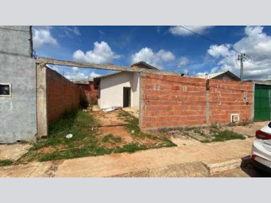 Casa - Planaltina - GO - Residencial,Comercial - Rua Sf 04, S/Nº, Residencial São Francisco, Planaltina, GO, 73755422. Casa, Padrão, Ocupado. Área(s): 160 m² de área terreno, 48, 2 m² de área construída. Matrícula(s): 86.536. Cartório: 1º CRI PLANALTINA. Inscrição da Prefeitura: 105100QD1200000000003000.  A ARREMATAÇÃO NÃO CONTEMPLA BENS MÓVEIS, VEÍCULOS E QUAISQUER OBJETOS QUE EVENTUALMENTE APAREÇAM NAS IMAGENS. - leilão extrajudicial - Não informado BR - lance mínimo R$ 123.840
