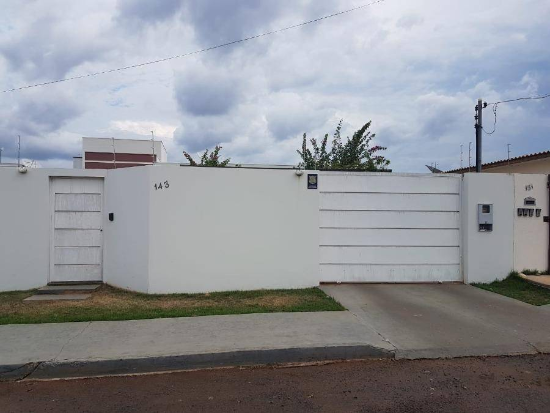 Casa - Querência - MT - Residencial,Comercial - Avenida Norte, 143, Setor G, Querência, MT, 78643000. Casa, Padrão, Ocupado. Área(s): 450 m² de área terreno, 168,05 m² de área construída. Matrícula(s): 3.555. Cartório: CRI DE QUERÊNCIA. Inscrição da Prefeitura: 001.G.01.07.  A ARREMATAÇÃO NÃO CONTEMPLA BENS MÓVEIS, VEÍCULOS E QUAISQUER OBJETOS QUE EVENTUALMENTE APAREÇAM NAS IMAGENS. - leilão extrajudicial - Não informado BR - lance mínimo R$ 608.400