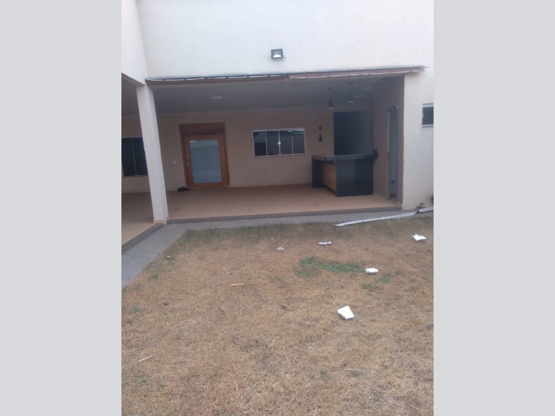 Casa - Porangatu - GO, localizado em Porangatu - GO, bairro Santa Tereza