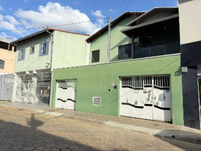 Casa - Pouso Alegre - MG, localizado em Pouso Alegre - MG, bairro Foch I