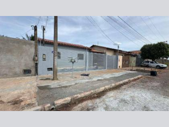 Casa - Luís Eduardo Magalhães - BA - Residencial,Comercial - Rua Pequizeiros, 2250, Lot. Vereda Tropical Qd. 15 Lt. 01c, Jardim Das Acácias, Luis Eduardo Magalhaes, BA, 47862136. Casa, Padrão, Ocupado. Área(s): 138,6 m² de área terreno, 78,78 m² de área construída, 78,78 m² de área privativa. Matrícula(s): 22.481.  Cartório: 1º CRI DE LUÍS EDUARDO MAGALHÃES. Inscrição da Prefeitura: 06769.02250.001.  A ARREMATAÇÃO NÃO CONTEMPLA BENS MÓVEIS, VEÍCULOS E QUAISQUER OBJETOS QUE EVENTUALMENTE APAREÇAM NAS IMAGENS. - leilão extrajudicial - Não informado BR - lance mínimo R$ 187.920