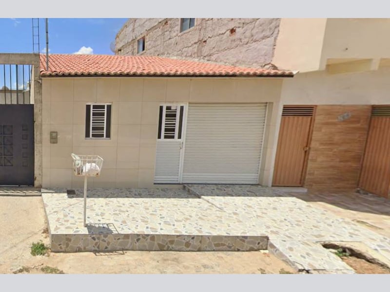 Casa - Cabrobó - PE, localizado em Cabrobó - PE, bairro Centro