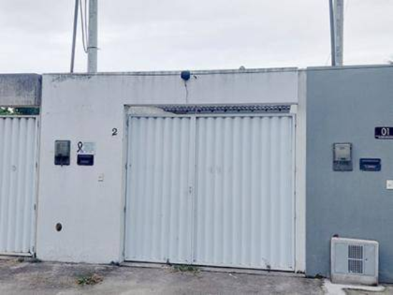 Casa - Rio de Janeiro - RJ - Residencial,Comercial - Rua Soldado Arlindo Da Silva, 180, Casa 2, Freguesia De Guaratiba, Rio De Janeiro, RJ, 23025310. Casa, Em condomínio, Ocupado, 1 vaga(s) de garagem. Área(s): 69 m² de área construída, 69 m² de área privativa. Matrícula(s): 465.956. Cartório: 9° CRI RIO DE JANEIRO. Inscrição da Prefeitura: 34204263- ISENTO.  A ARREMATAÇÃO NÃO CONTEMPLA BENS MÓVEIS, VEÍCULOS E QUAISQUER OBJETOS QUE EVENTUALMENTE APAREÇAM NAS IMAGENS. - leilão extrajudicial - Não informado BR - lance mínimo R$ 194.740