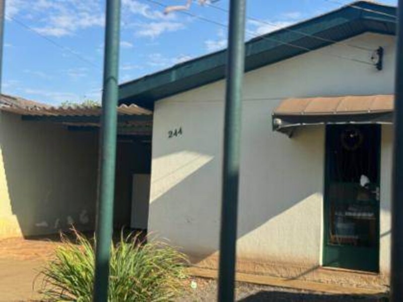 Casa - Londrina - PR, localizado em Londrina - PR, bairro Santa Rita